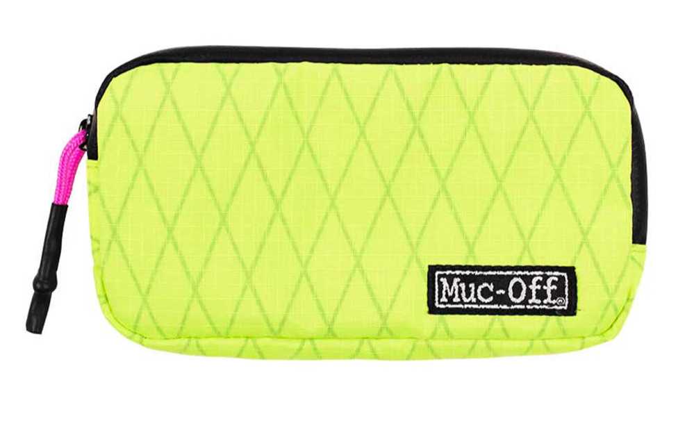 MUC-OFF Essentials case Rainproof Essentials Case Size 17 x 9 x 2 cm Hi Vis 20454 Emilia Sport Emilia Sport